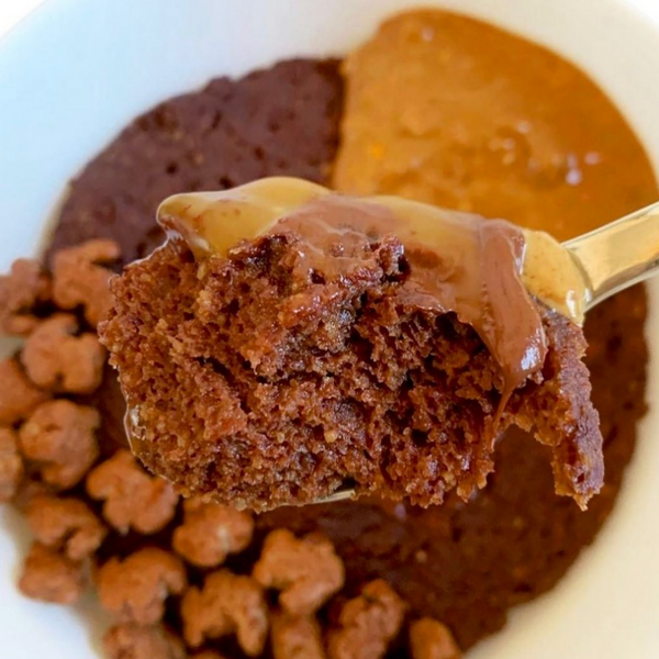 DATE DOUGH MUG CAKE